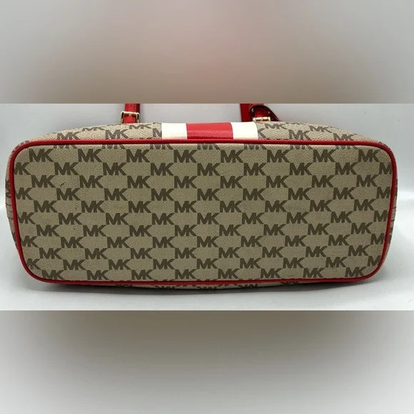 Michael Kors Jet Set Center Stripe Tote - Picture 6 of 11